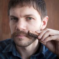 Picture of Little Beard Comb